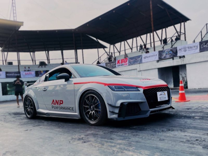 Audi TT ทีม ANP Performance ในสนามแข่ง